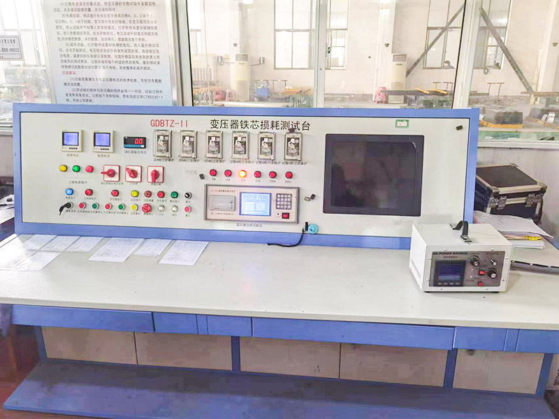 Banc de test de performances complet Iron Core